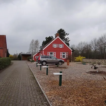 Holiday home Rote Haus In