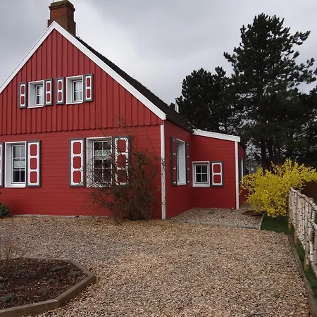 Rote Haus In Holiday home